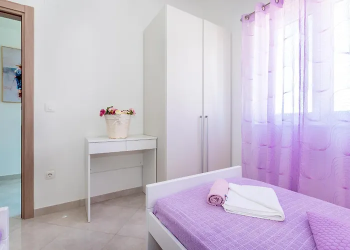 Cozy In Appartement Srima